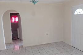 3 Bedrooms 3 Bathrooms, House for Sale in Spur Tree