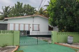 3 Bedrooms 2 Bathrooms, House for Sale in Santa Cruz