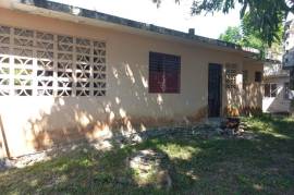 5 Bedrooms 3 Bathrooms, House for Sale in Savanna-La-Mar