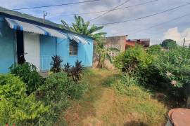 2 Bedrooms 1 Bathrooms, House for Sale in Kingston 20