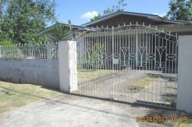 3 Bedrooms 2 Bathrooms, House for Sale in Ocho Rios