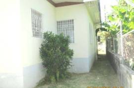 3 Bedrooms 2 Bathrooms, House for Sale in Ocho Rios