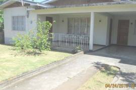 3 Bedrooms 2 Bathrooms, House for Sale in Ocho Rios