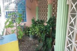 2 Bedrooms 1 Bathrooms, House for Sale in Gregory Park