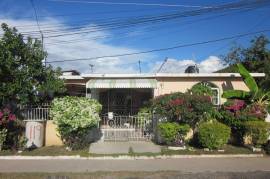 4 Bedrooms 3 Bathrooms, House for Private in Greater Portmore