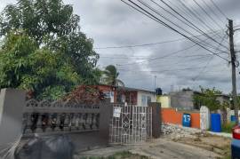 2 Bedrooms 1 Bathrooms, House for Sale in Spanish Town