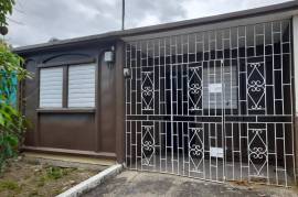 2 Bedrooms 1 Bathrooms, House for Sale in Spanish Town