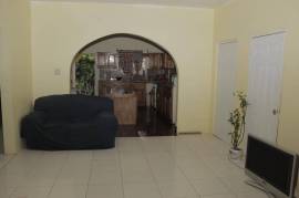 2 Bedrooms 1 Bathrooms, House for Sale in Middle Quarters