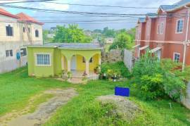 2 Bedrooms 1 Bathrooms, House for Sale in Middle Quarters