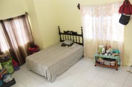 2 Bedrooms 1 Bathrooms, House for Sale in Middle Quarters