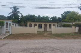 2 Bedrooms 1 Bathrooms, House for Sale in Spanish Town