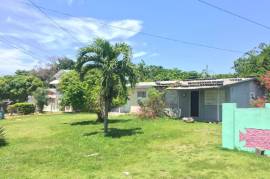 2 Bedrooms 1 Bathrooms, House for Sale in Fairy Hill