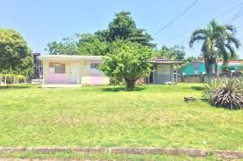 2 Bedrooms 1 Bathrooms, House for Sale in Fairy Hill