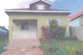 2 Bedrooms 1 Bathrooms, House for Private in May Pen