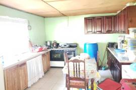 4 Bedrooms 1 Bathrooms, House for Sale in Kingston 11