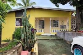 4 Bedrooms 1 Bathrooms, House for Sale in May Pen