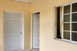 4 Bedrooms 1 Bathrooms, House for Sale in May Pen