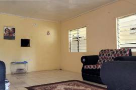 4 Bedrooms 1 Bathrooms, House for Sale in May Pen