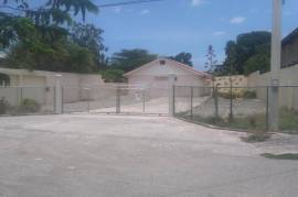 4 Bedrooms 2 Bathrooms, House for Sale in Kingston 11