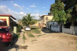 2 Bedrooms 1 Bathrooms, House for Sale in Greater Portmore