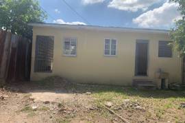 3 Bedrooms 2 Bathrooms, House for Sale in Kingston 20