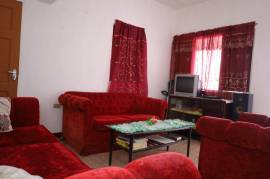 3 Bedrooms 2 Bathrooms, House for Sale in May Pen