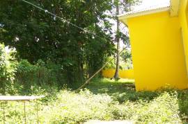 3 Bedrooms 2 Bathrooms, House for Sale in Linstead