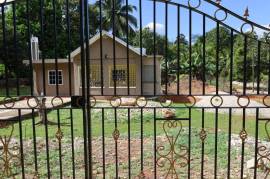 2 Bedrooms 1 Bathrooms, House for Sale in Mandeville