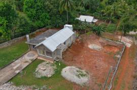 2 Bedrooms 1 Bathrooms, House for Sale in Mandeville