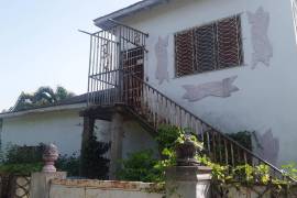 4 Bedrooms 2 Bathrooms, House for Private in Savanna-La-Mar