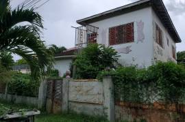 4 Bedrooms 2 Bathrooms, House for Private in Savanna-La-Mar