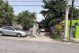 4 Bedrooms 2 Bathrooms, House for Sale in Kingston 13