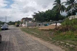 2 Bedrooms 1 Bathrooms, House for Sale in Spanish Town