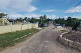 2 Bedrooms 1 Bathrooms, House for Sale in Spanish Town