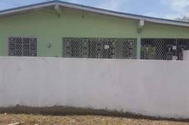 4 Bedrooms 1 Bathrooms, House for Sale in Spanish Town