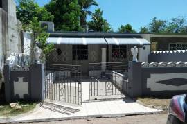 2 Bedrooms 1 Bathrooms, House for Sale in Spanish Town