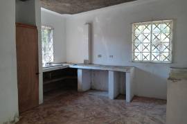 3 Bedrooms 2 Bathrooms, House for Sale in Spanish Town