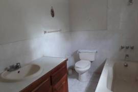 4 Bedrooms 3 Bathrooms, House for Sale in Duncans