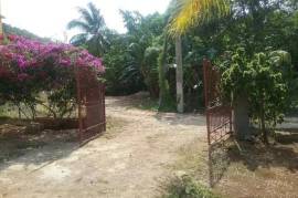 4 Bedrooms 3 Bathrooms, House for Sale in Duncans