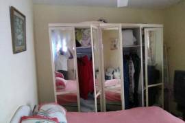 3 Bedrooms 2 Bathrooms, House for Sale in May Pen