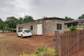 2 Bedrooms 1 Bathrooms, House for Sale in Spanish Town