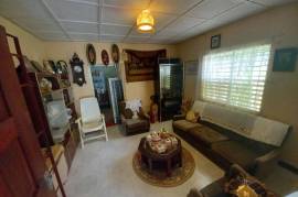 3 Bedrooms 2 Bathrooms, House for Sale in Morant Bay