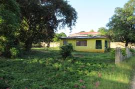 2 Bedrooms 1 Bathrooms, House for Sale in Osbourne Store