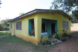 2 Bedrooms 1 Bathrooms, House for Sale in Osbourne Store