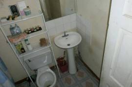 2 Bedrooms 1 Bathrooms, House for Sale in Kingston 20