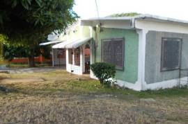 3 Bedrooms 2 Bathrooms, House for Sale in Morant Bay