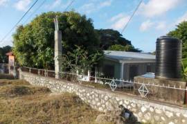 3 Bedrooms 2 Bathrooms, House for Sale in Morant Bay