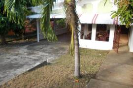 3 Bedrooms 2 Bathrooms, House for Sale in Morant Bay