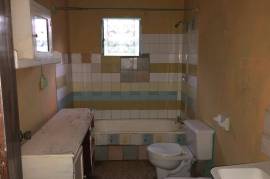 4 Bedrooms 1 Bathrooms, House for Sale in Stewart Town