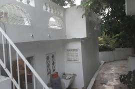 3 Bedrooms 2 Bathrooms, House for Sale in Kingston 2